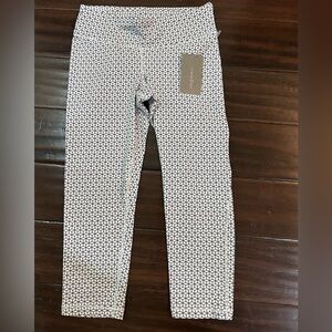 Crane & Lion DwellStudio Facet Capri Tight 3/4 length Size 4 Leggings $90